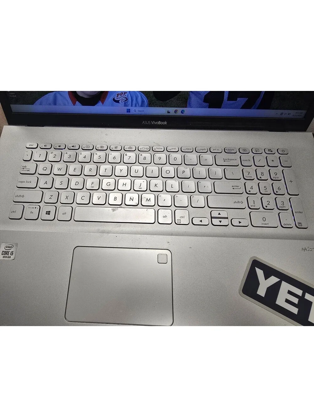 ASUS VivoBook 17 X712JA 17.3